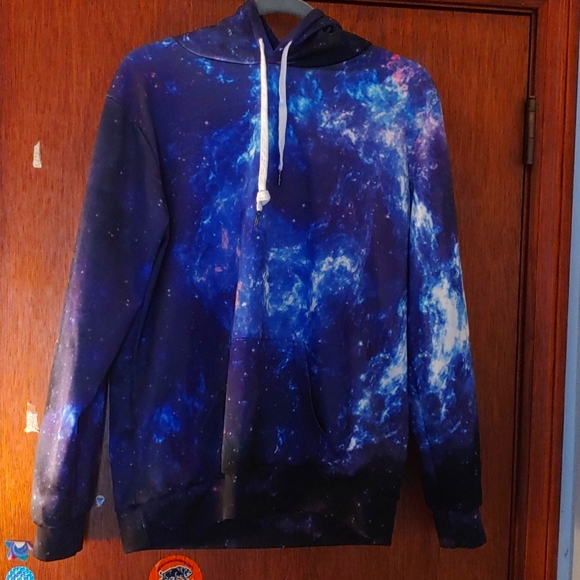 Sweatshirt - Picture 1 of 2